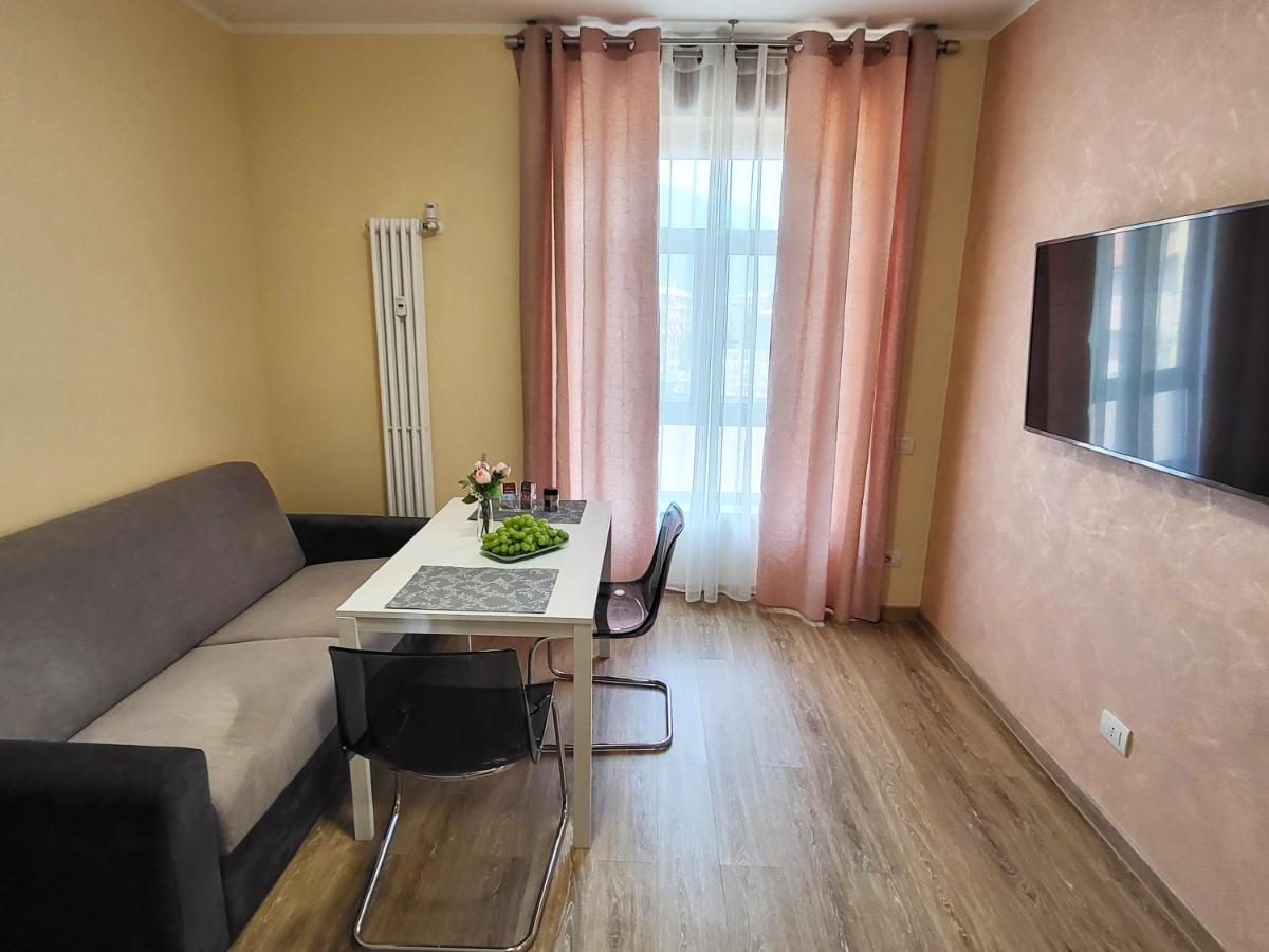 Casa Lariana Lägenhet Lecco Exteriör bild
