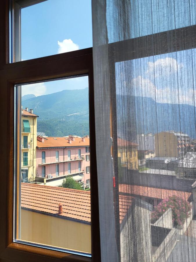 Casa Lariana Lägenhet Lecco Exteriör bild