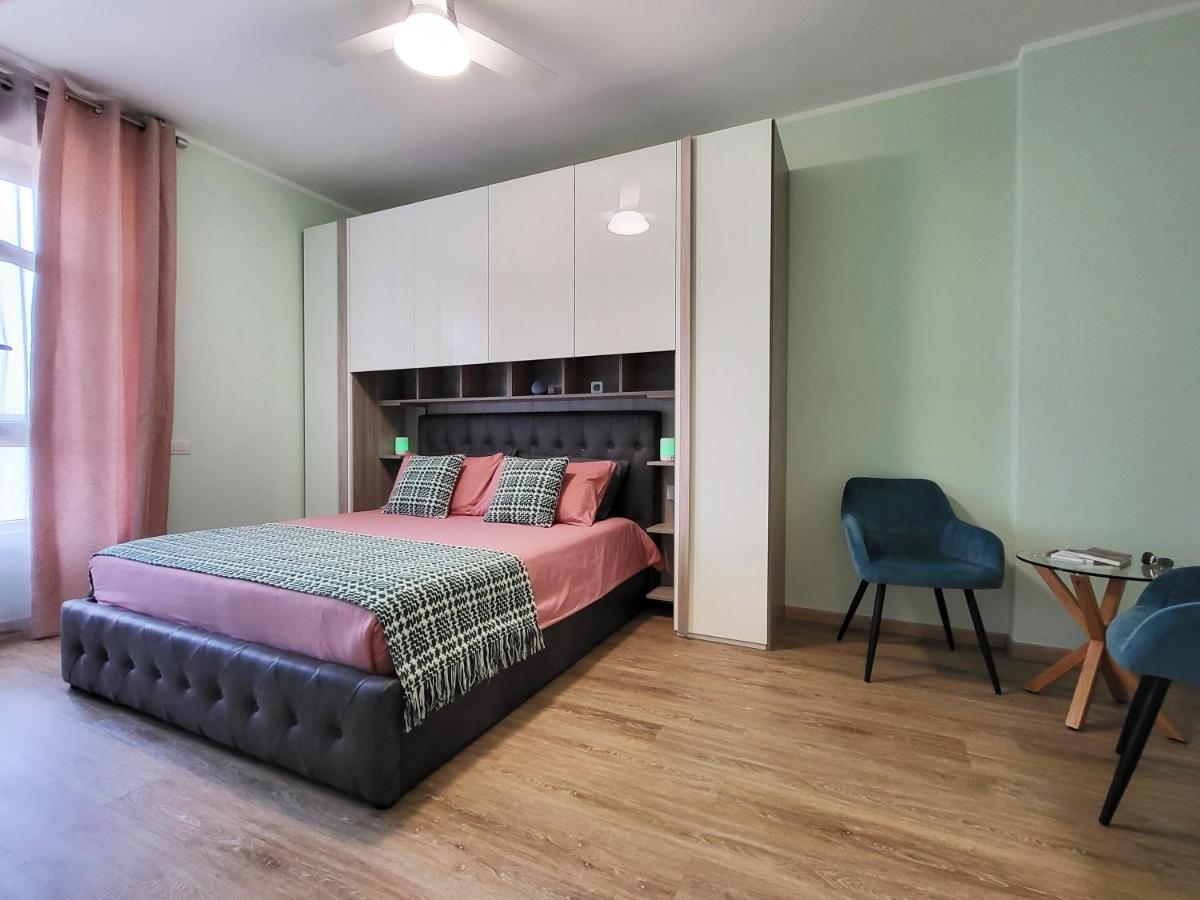 Casa Lariana Lägenhet Lecco Exteriör bild