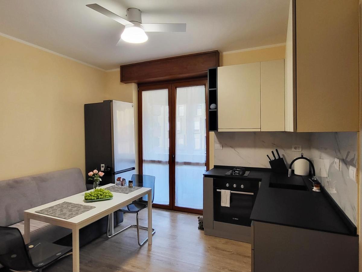 Casa Lariana Lägenhet Lecco Exteriör bild
